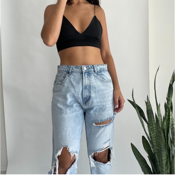 💙 ZARA Distressed Boyfriend Light Wash Jeans 8 - Picture 2 of 8